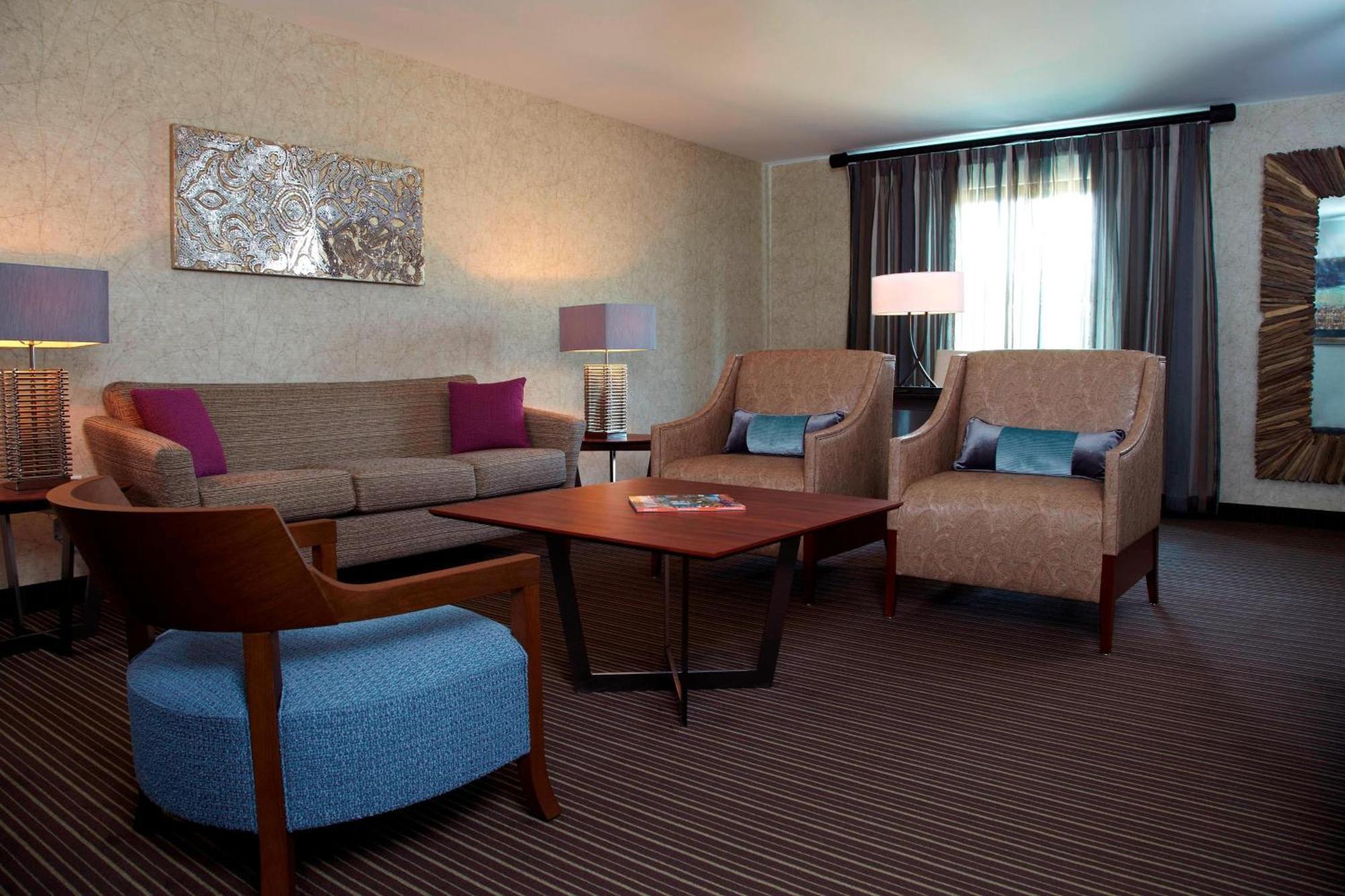 Courtyard By Marriott Buffalo Amherst/University Exterior photo