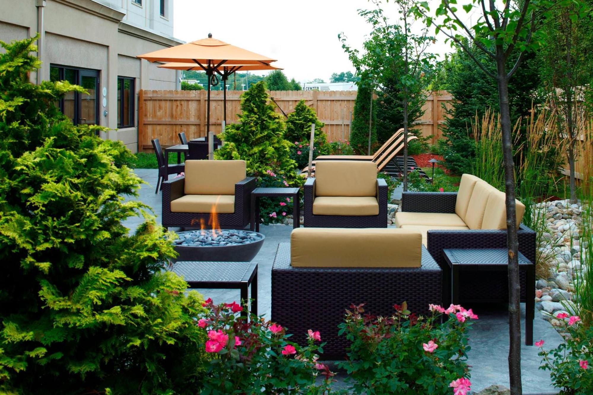 Courtyard By Marriott Buffalo Amherst/University Exterior photo